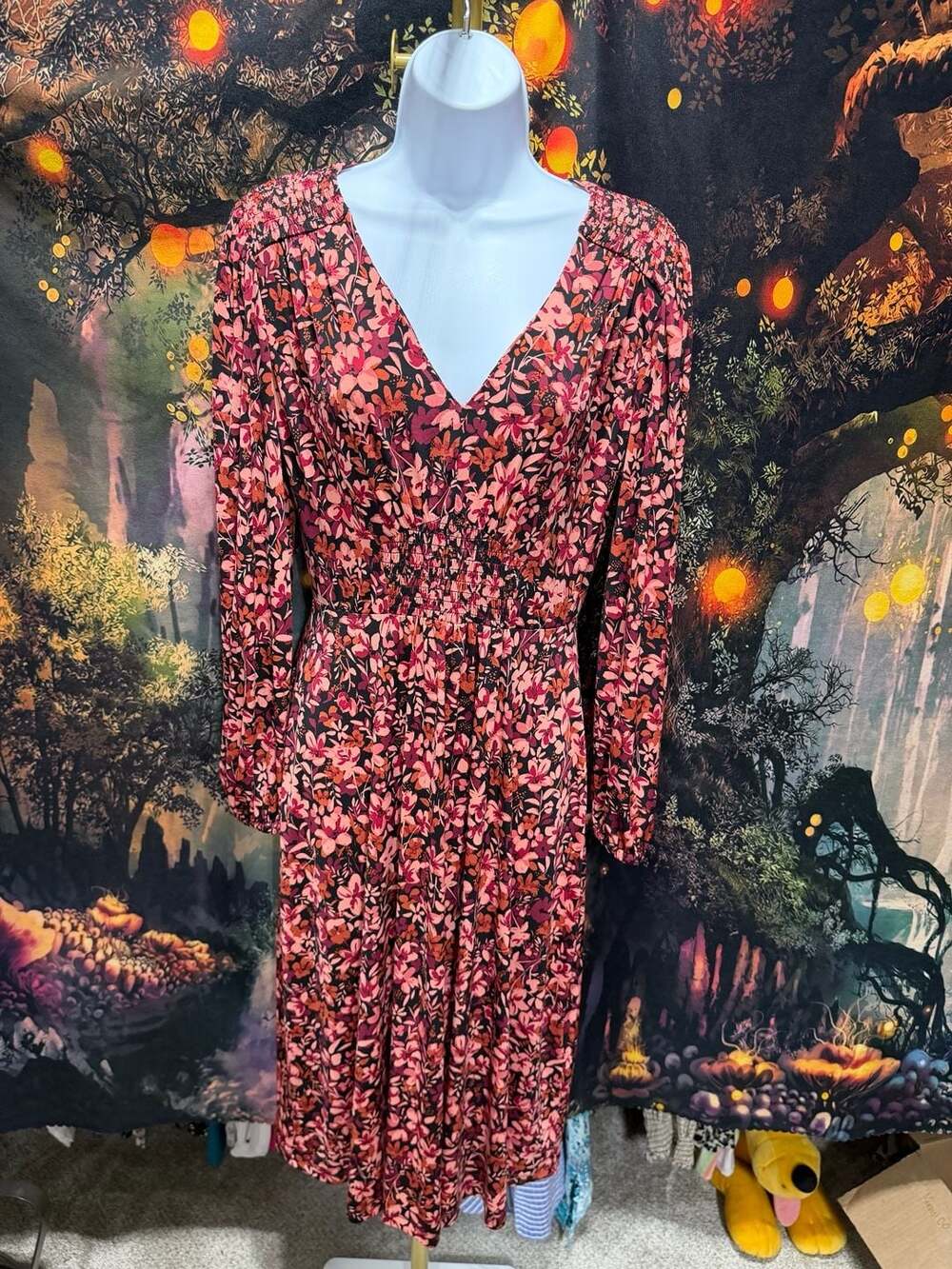 London Times Autumn Ditzy V-Neck Smocked Bishop Sleeve Midi Dress Size S